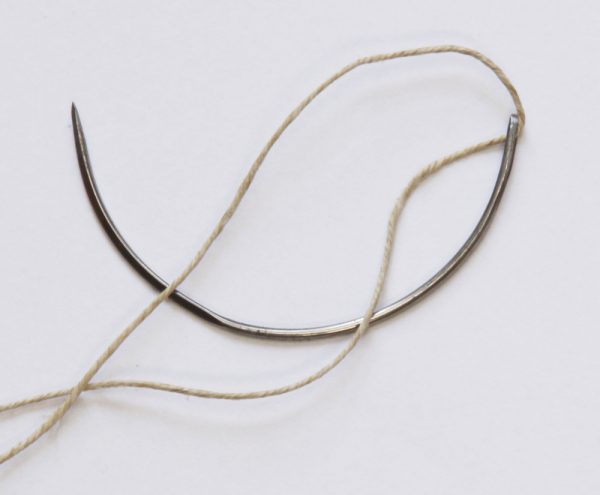 Needle - Bay/Leather